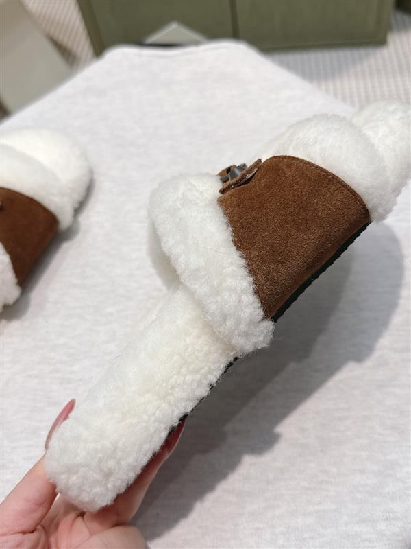 2025112818447579 240